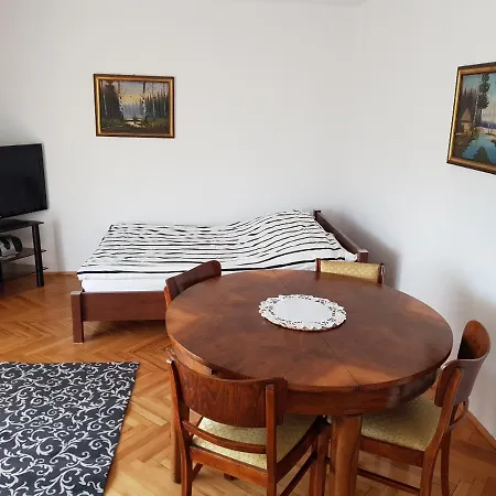 Mieszkanie W Centrum Krakowa Appartement *